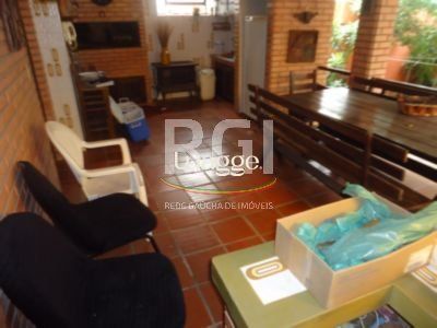 Casa à venda com 4 quartos, 330m² - Foto 11