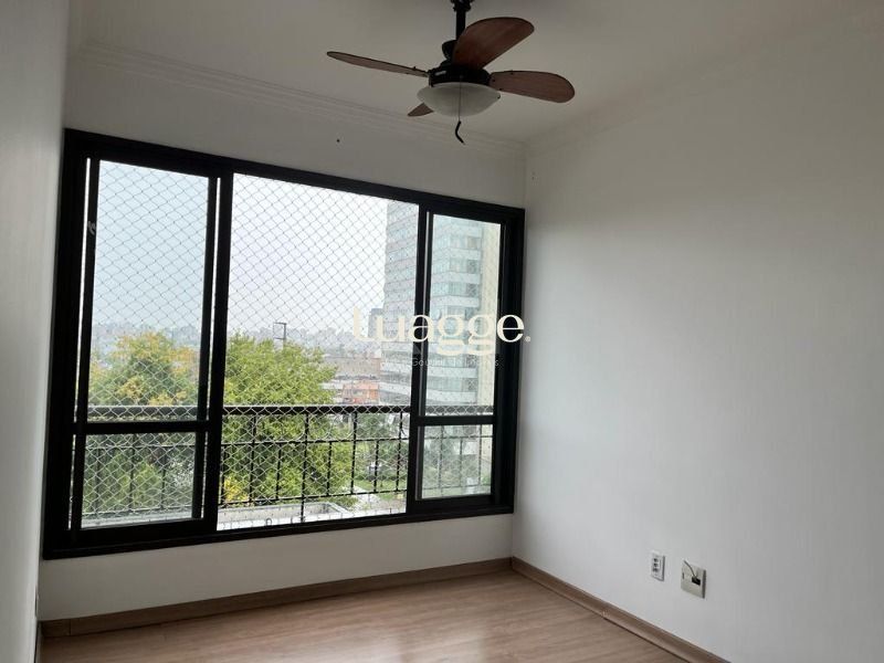 Apartamento à venda com 3 quartos, 71m² - Foto 4