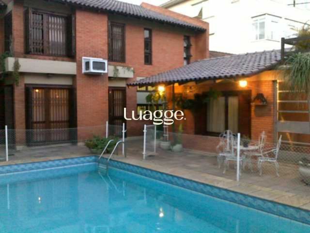 Casa à venda com 3 quartos, 349m² - Foto 2