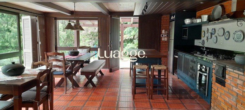 Casa à venda com 3 quartos, 349m² - Foto 15