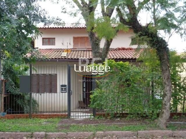 Casa à venda com 4 quartos, 199m² - Foto 2