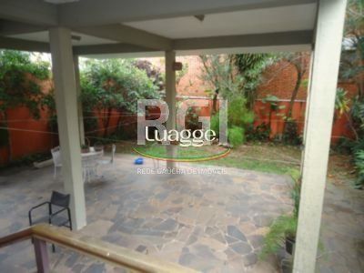 Casa à venda com 4 quartos, 330m² - Foto 14