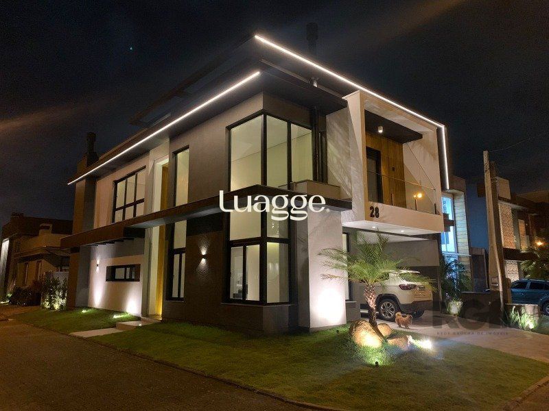 Casa de Condomínio à venda com 3 quartos, 210m² - Foto 2