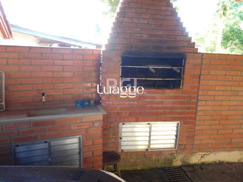 Sítio à venda com 3 quartos, 242m² - Foto 2