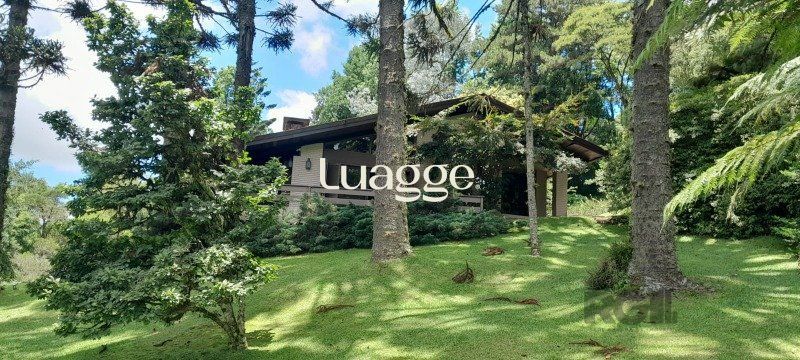 Casa à venda com 3 quartos, 349m² - Foto 1