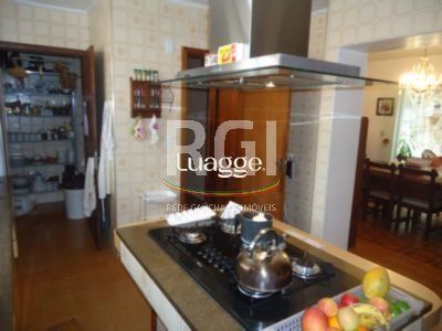 Casa à venda com 4 quartos, 330m² - Foto 31