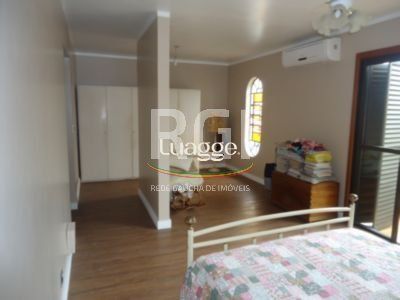 Casa à venda com 4 quartos, 330m² - Foto 43