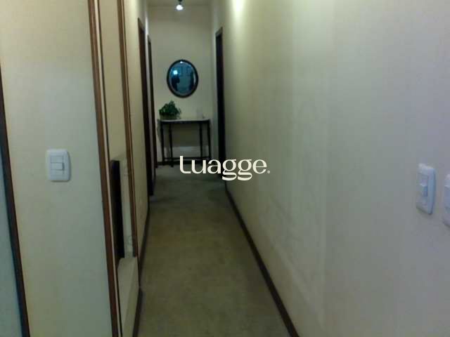 Casa à venda com 3 quartos, 349m² - Foto 24