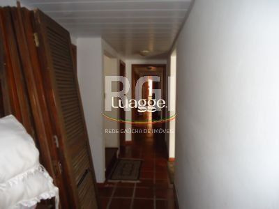 Casa à venda com 4 quartos, 330m² - Foto 7