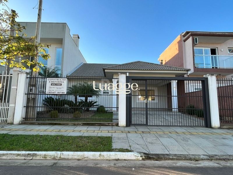 Casa à venda com 3 quartos, 130m² - Foto 1