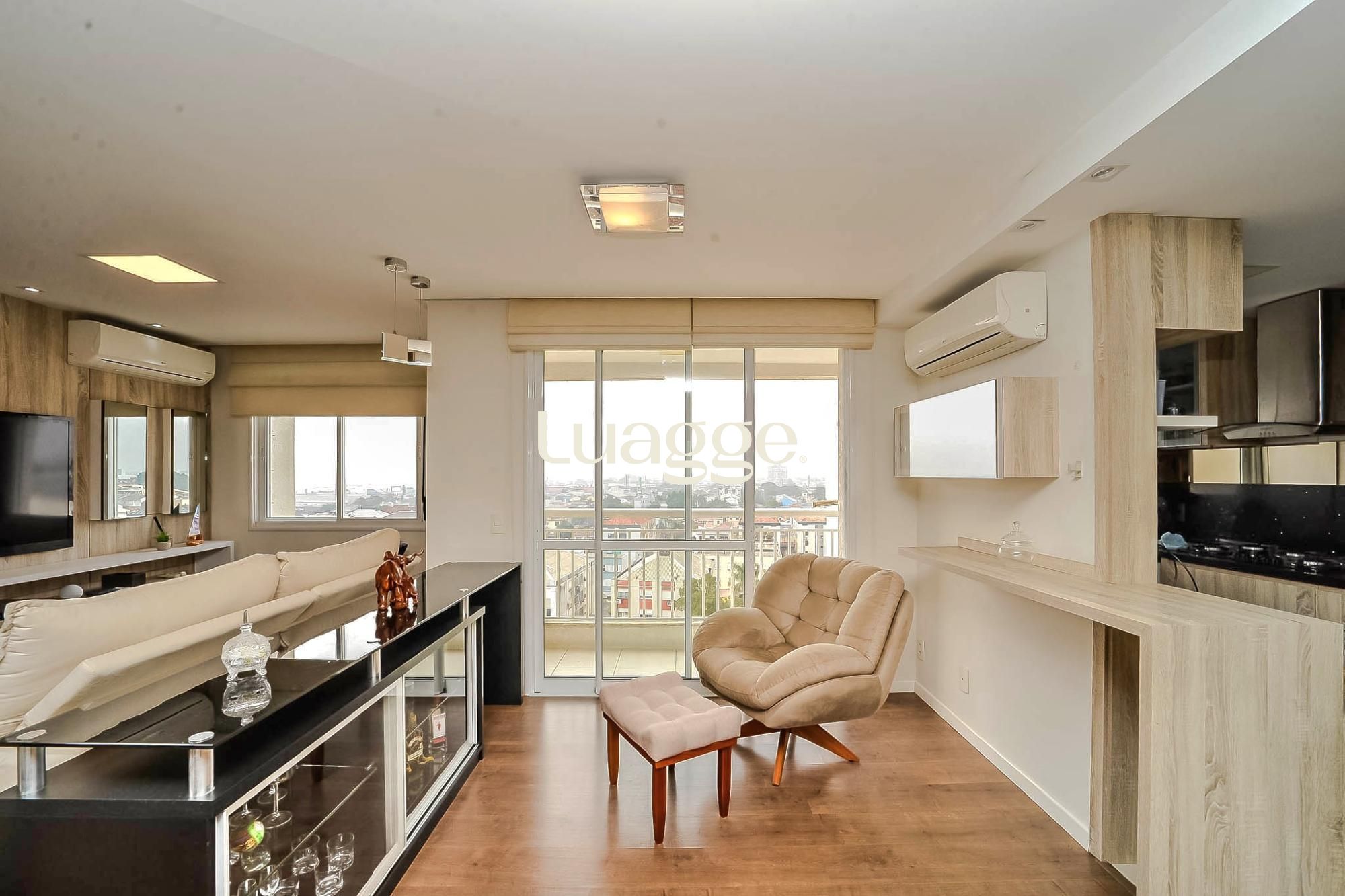Apartamento à venda com 2 quartos, 84m² - Foto 1