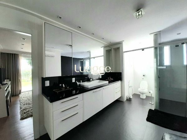 Casa de Condomínio à venda com 3 quartos, 322m² - Foto 13