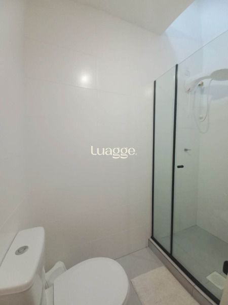 Casa à venda com 2 quartos, 110m² - Foto 18
