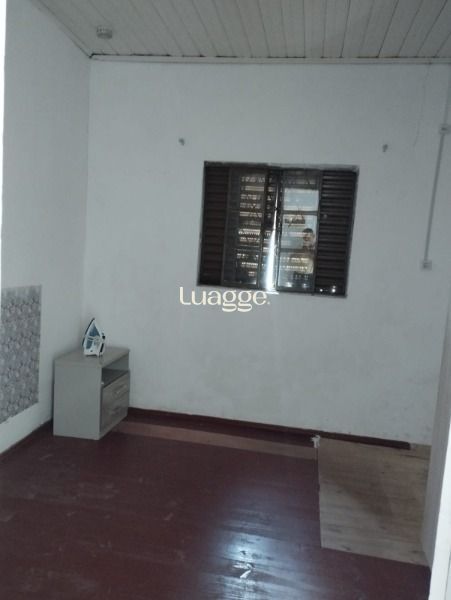 Casa à venda com 1 quarto, 166m² - Foto 1