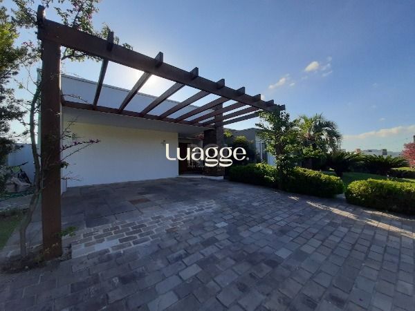 Casa de Condomínio à venda com 3 quartos, 322m² - Foto 3