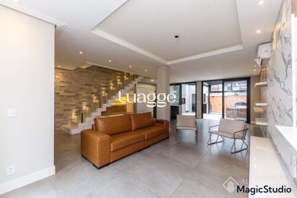 Casa 3 dormitórios, com 175m2 no Lagos de Nova Ipanema