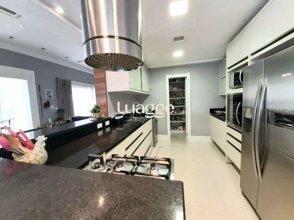 Casa de Condomínio à venda com 3 quartos, 322m² - Foto 10