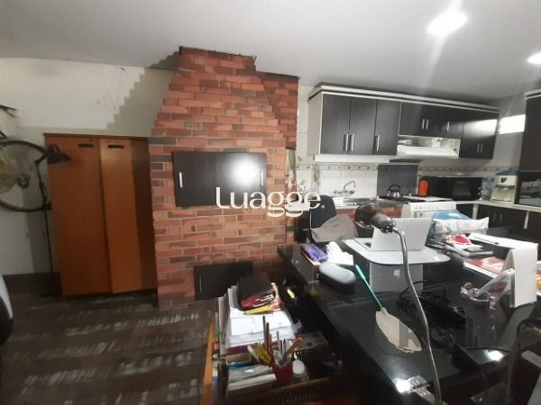 Casa à venda com 4 quartos, 244m² - Foto 19