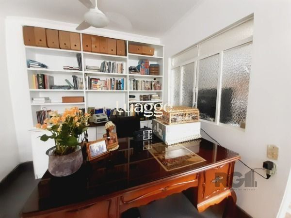 Casa à venda com 4 quartos, 244m² - Foto 11