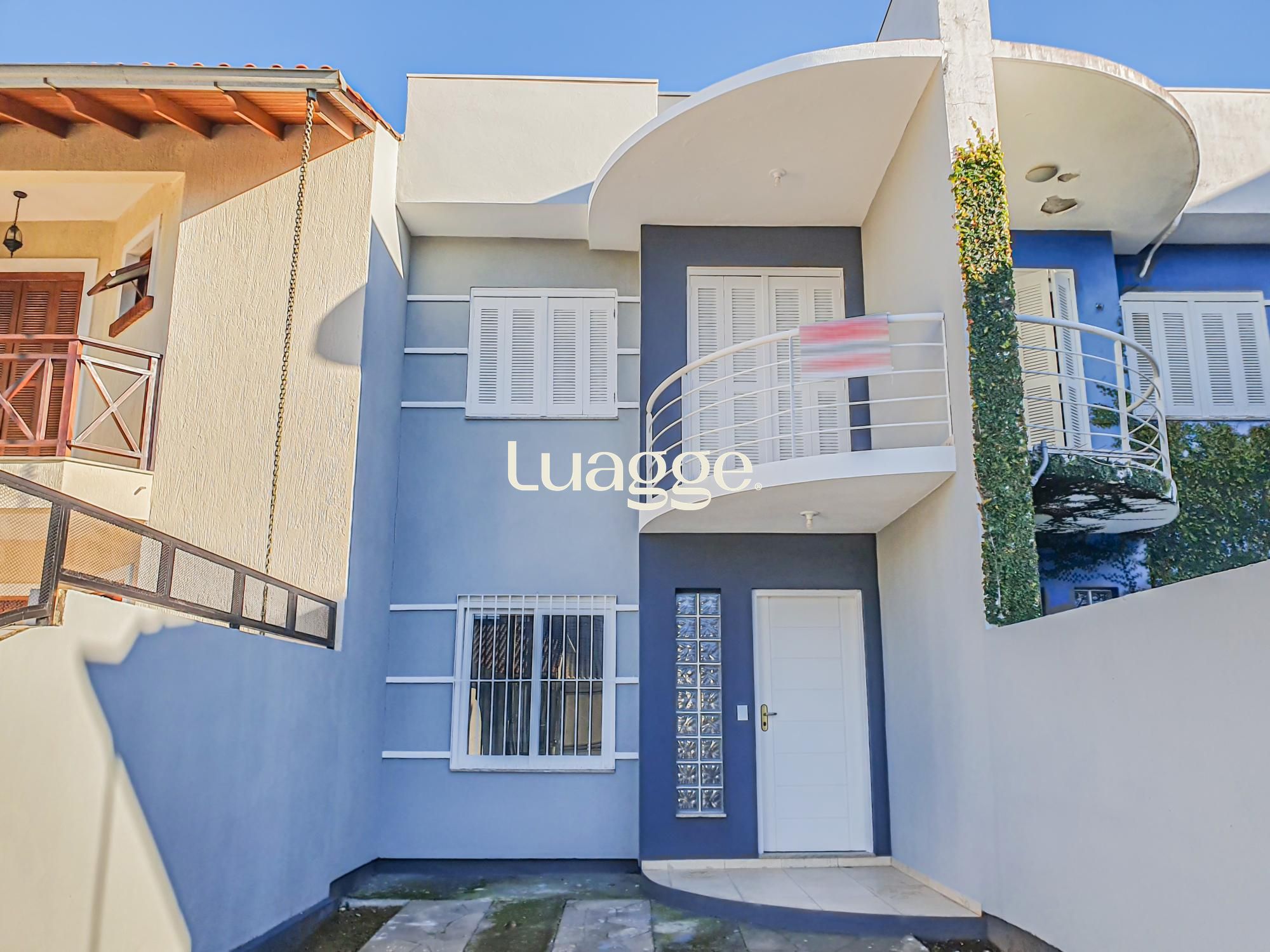 Linda casa com 2 suítes localizada no bairro Hípica,