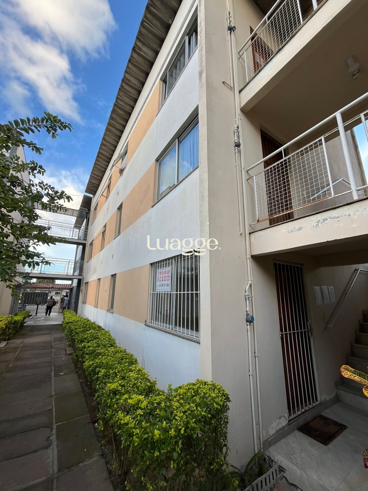 Apartamento térreo de 2 dormitórios semi mobiliado no bairro Restinga
