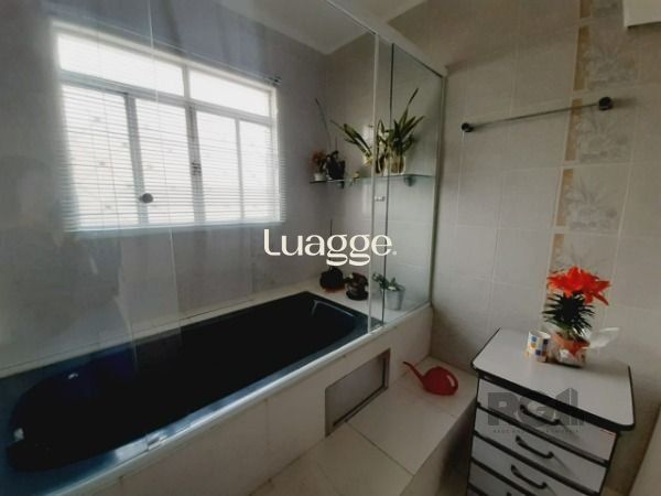 Casa à venda com 4 quartos, 244m² - Foto 7