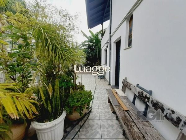 Casa à venda com 4 quartos, 244m² - Foto 18