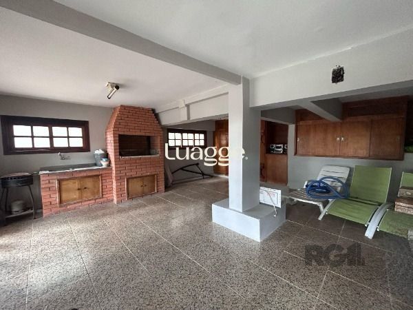 Casa à venda com 3 quartos, 332m² - Foto 6