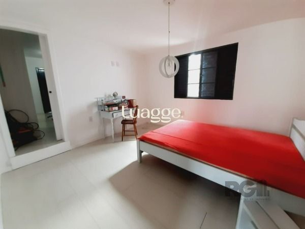 Casa à venda com 4 quartos, 244m² - Foto 5