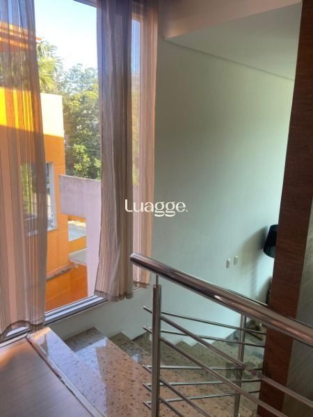 Casa de Condomínio à venda com 3 quartos, 269m² - Foto 33