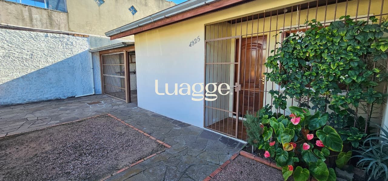 casa terrea 02 dormitorios  opção para 3 - bairro Restinga