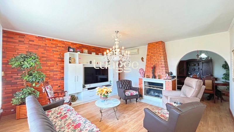 Casa à venda com 3 quartos, 147m² - Foto 8