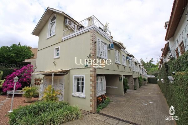 Casa de Condomínio à venda com 3 quartos, 164m² - Foto 1
