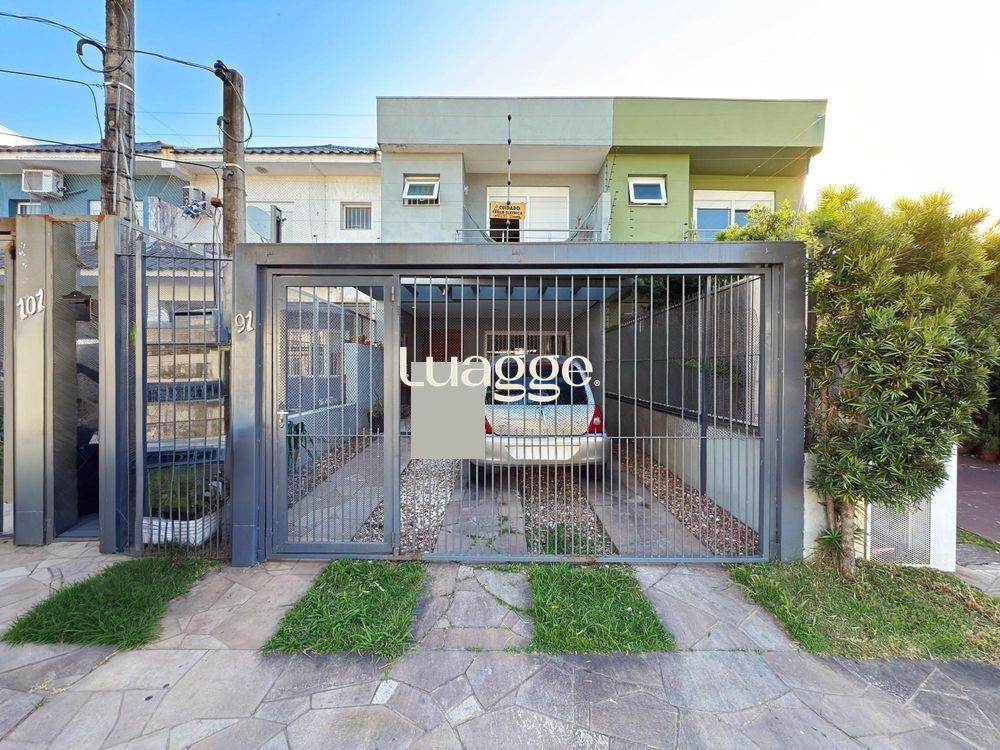 Casa para Venda - 138m², 3 dormitórios, sendo 1 suites, 2 vagas - Hípica