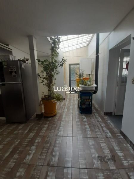 Casa à venda com 4 quartos, 244m² - Foto 14