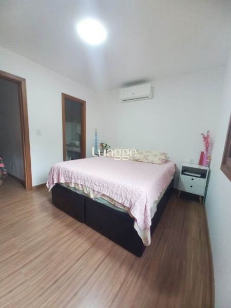 Casa à venda com 2 quartos, 110m² - Foto 14