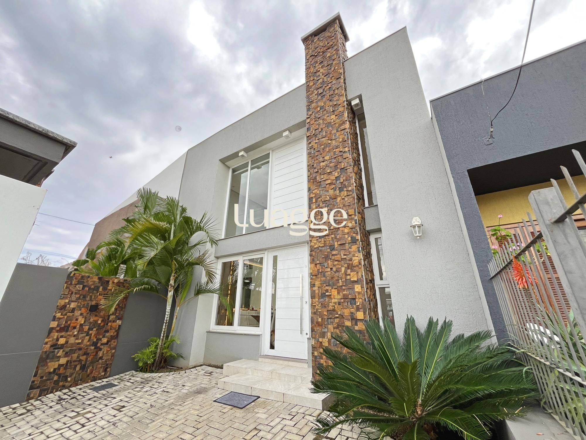 Casa à venda com 2 quartos, 111m² - Foto 4