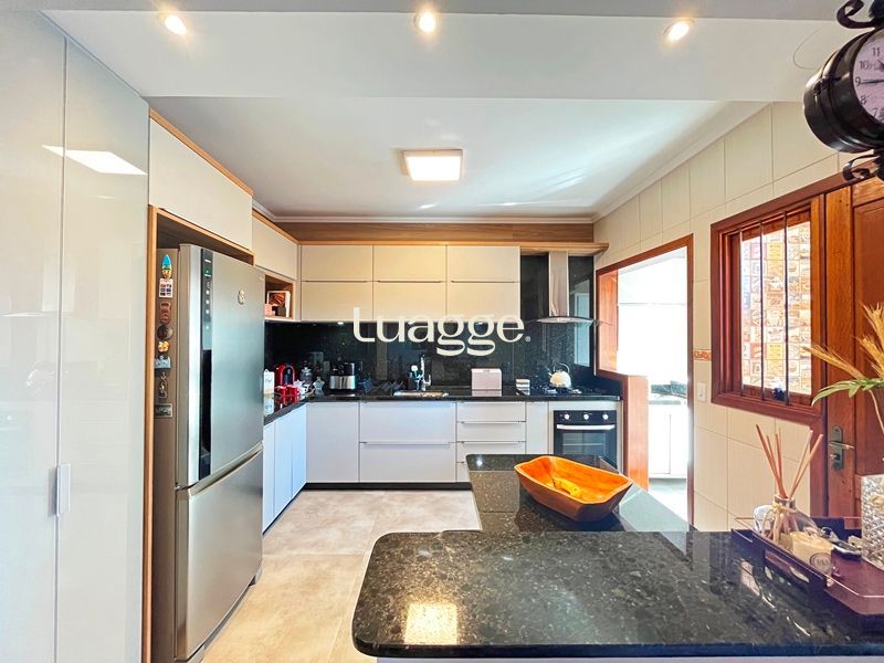 Casa à venda com 3 quartos, 135m² - Foto 14