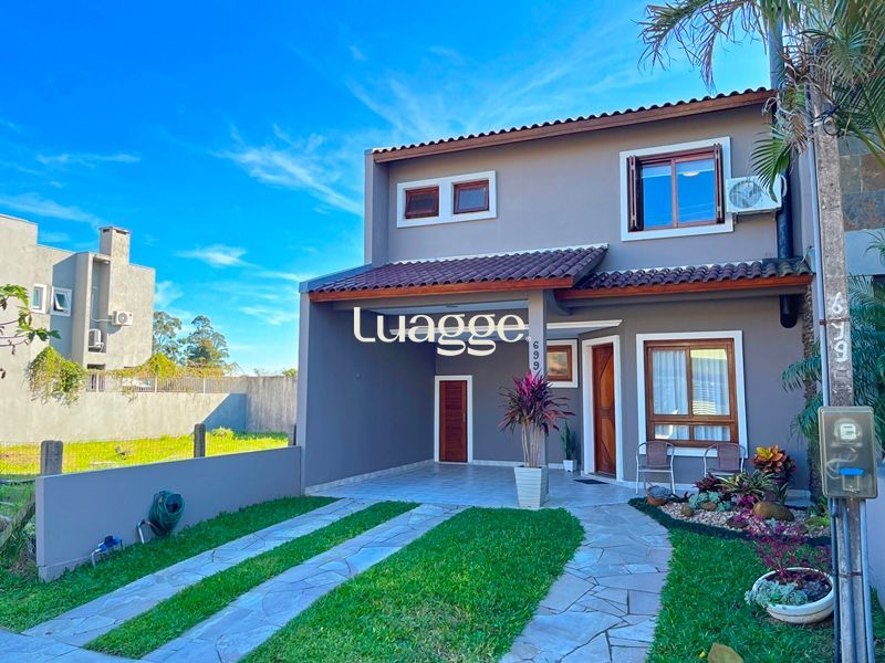 Casa à venda com 3 quartos, 135m² - Foto 1
