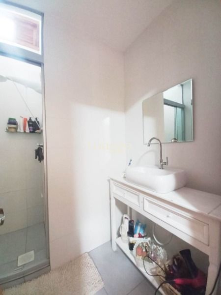 Casa à venda com 2 quartos, 110m² - Foto 16
