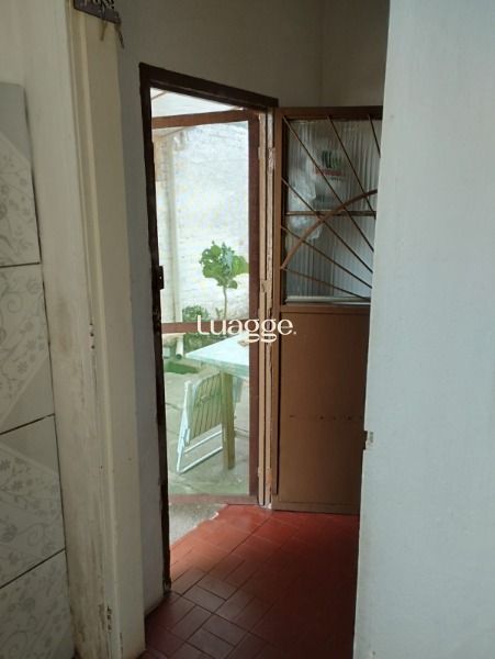 Casa à venda com 1 quarto, 166m² - Foto 11