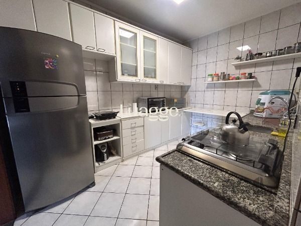 Casa à venda com 3 quartos, 332m² - Foto 5