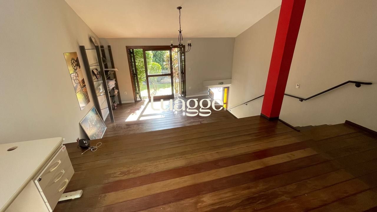 Casa, 4 quartos, 241 m² - Foto 3