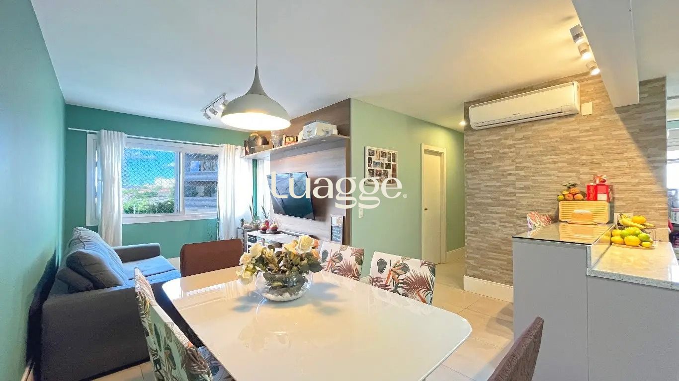 Apartamento à venda com 3 quartos, 76m² - Foto 1