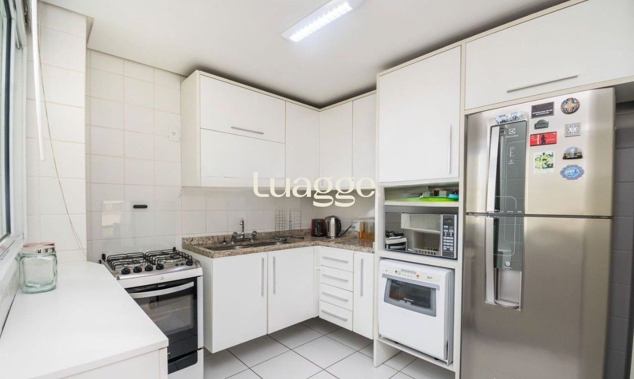 Apartamento à venda com 3 quartos, 107m² - Foto 6