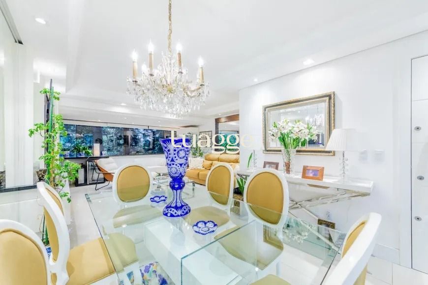 Apartamento à venda com 3 quartos, 123m² - Foto 8