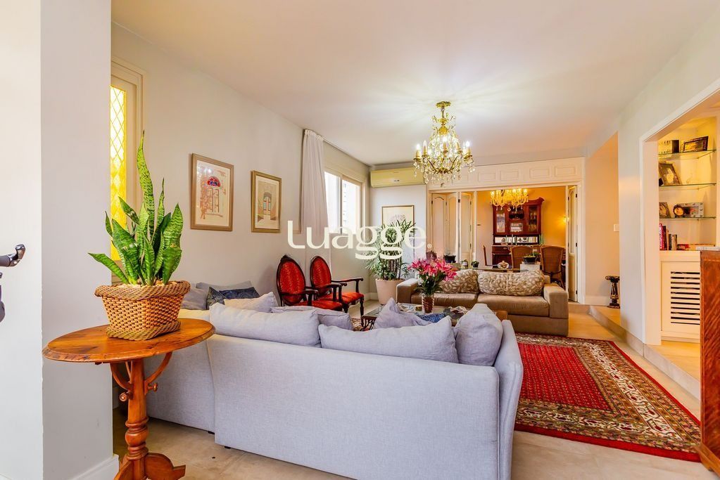 Apartamento à venda com 3 quartos, 211m² - Foto 4