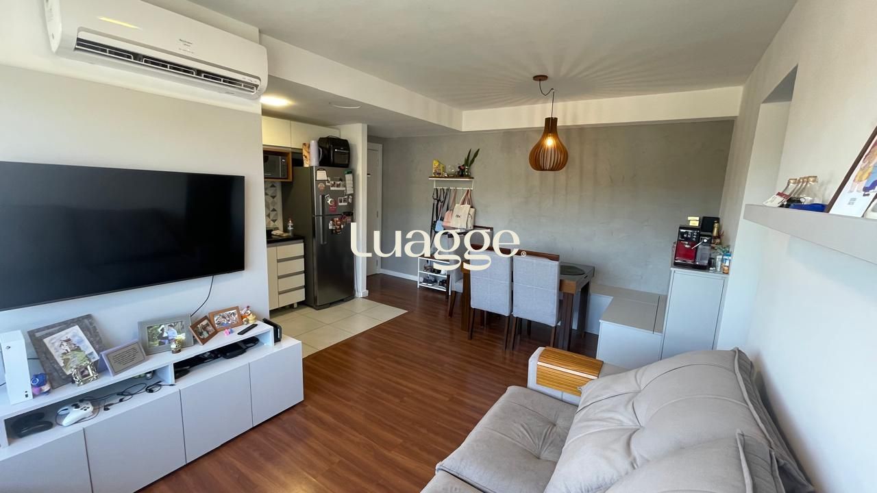 Apartamento à venda com 2 quartos, 58m² - Foto 1