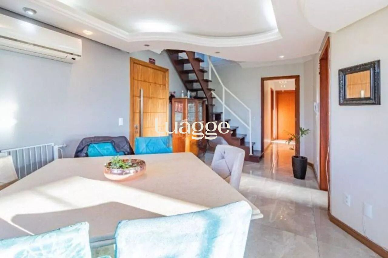 Cobertura, 3 quartos, 217 m² - Foto 1