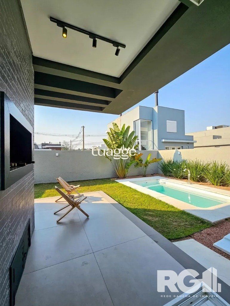 Casa de Condomínio à venda com 3 quartos, 249m² - Foto 2